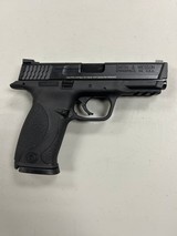 SMITH & WESSON M&P 40 .40 S&W - 2 of 3