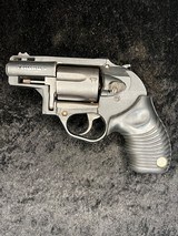 TAURUS 605 PROTECTOR POLY .357 MAG - 1 of 2