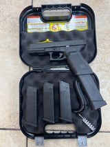 GLOCK 21 GEN 4 .45 ACP - 2 of 3