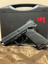 HECKLER & KOCH USP TACTICAL 9MM LUGER (9X19 PARA) - 1 of 3