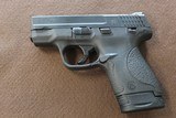 SMITH & WESSON M&P40 SHIELD .40 S&W - 3 of 3