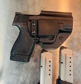 SMITH & WESSON M&P 40 .40 CALIBER - 3 of 3