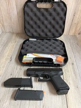 GLOCK 19gen5 9MM LUGER (9X19 PARA) - 1 of 3