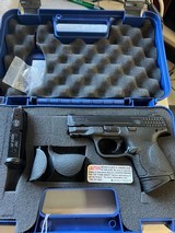 SMITH & WESSON M&P 40 C .40 S&W - 1 of 3