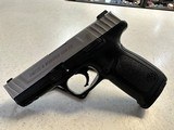 SMITH & WESSON SD9 VE 9MM LUGER (9X19 PARA) - 1 of 3