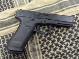 GLOCK 17Gen 5 9MM LUGER (9X19 PARA) - 2 of 3