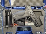 Smith & Wesson M&P40 .40 S&W - 1 of 1