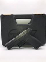 CZ CZ P-10 C 9MM LUGER (9X19 PARA) - 1 of 3