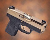 KAHR ARMS : EXCLUSIVE PM9 Compact, Mirror Finish Polishing, 18K Rose Gold 9MM LUGER (9X19 PARA) - 1 of 3