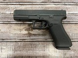 GLOCK 22 G22 Gen 5 .40 S&W - 1 of 2