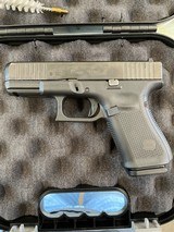 GLOCK 19 GEN 5 9MM LUGER (9X19 PARA) - 2 of 2