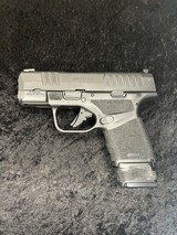 SPRINGFIELD ARMORY HELLCAT 9MM LUGER (9X19 PARA) - 1 of 2