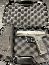 SMITH & WESSON SD9 VE 9MM LUGER (9X19 PARA) - 1 of 3