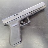 GLOCK 40 GEN4 MOS 10MM - 1 of 3