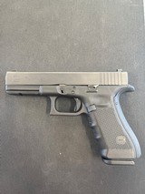 GLOCK 17gen4 9MM LUGER (9X19 PARA) - 1 of 2