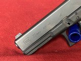 GLOCK 22 G22 full size Gen 4 .40 S&W - 3 of 3