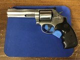SMITH & WESSON 686-6 - 5" 7-shot "PLUS" .357 MAG - 2 of 3