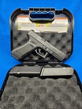 GLOCK G17 GEN 4 POLICE TRADE IN 9MM LUGER (9X19 PARA) - 1 of 3