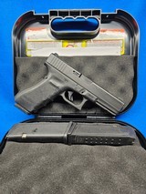 GLOCK G17 GEN 4 POLICE TRADE IN 9MM LUGER (9X19 PARA) - 1 of 3