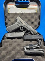 GLOCK G17 GEN 4 POLICE TRADE IN 9MM LUGER (9X19 PARA) - 1 of 1