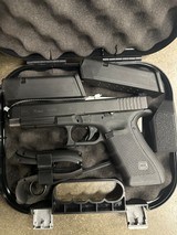 GLOCK 35 gen 4 .40 S&W - 2 of 2