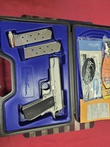 DAN WESSON FIREARMS 1911 V-BOBTAIL COMMANDER .45 ACP - 1 of 3