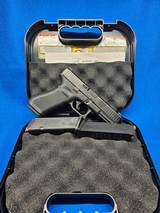 GLOCK G17 GEN 5 POLICE TRADE IN 9MM LUGER (9X19 PARA) - 1 of 2
