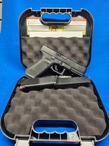 GLOCK G17 GEN 5 POLICE TRADE IN 9MM LUGER (9X19 PARA) - 1 of 3