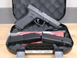 GLOCK 22 .40 S&W - 1 of 2