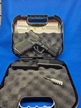 GLOCK G17 GEN 5 POLICE TRADE IN 9MM LUGER (9X19 PARA) - 1 of 3