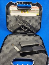 GLOCK G17 GEN 5 POLICE TRADE IN 9MM LUGER (9X19 PARA) - 1 of 3