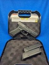 GLOCK G17 GEN 4 POLICE TRADE IN 9MM LUGER (9X19 PARA) - 1 of 2