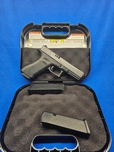 GLOCK G17 GEN 4 POLICE TRADE IN 9MM LUGER (9X19 PARA) - 1 of 3