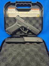 GLOCK G17 GEN 4 POLICE TRADE IN 9MM LUGER (9X19 PARA) - 1 of 3