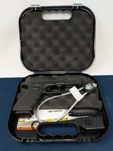 GLOCK 22 GEN 4 .40 S&W - 1 of 3