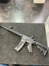 SMITH & WESSON M&P 15 22 .22 LR - 1 of 3