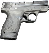 SMITH & WESSON M&P 40 Shield .40 S&W - 2 of 3