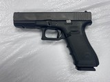GLOCK 17gen4 9MM LUGER (9X19 PARA) - 1 of 3