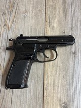CZ cz82 9MM LUGER (9X19 PARA) - 1 of 3