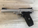 SMITH & WESSON SW22 VICTORY .22 LR - 1 of 3