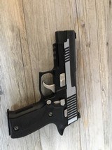 SIG SAUER P226 ELITE EQUINOX 9MM LUGER (9X19 PARA) - 1 of 3