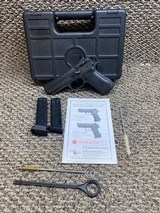 MAGNUM RESEARCH BABY DESERT EAGLE 9MM LUGER (9X19 PARA) - 1 of 3