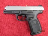 SMITH & WESSON SW40VE .40 S&W - 2 of 3