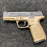 SMITH & WESSON SD40 .40 S&W - 1 of 3