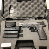 SMITH & WESSON M&P 9 Pro Series 9MM LUGER (9X19 PARA) - 1 of 3