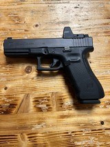 GLOCK 22 G22 GEN 4 POLICE TRADE IN .40 S&W - 2 of 3
