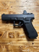 GLOCK 22 G22 GEN 4 POLICE TRADE IN .40 S&W - 2 of 3