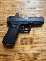 GLOCK 22 G22 GEN 4 POLICE TRADE IN .40 S&W - 2 of 3