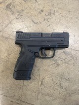 SPRINGFIELD ARMORY XD-40 .40 S&W - 1 of 2