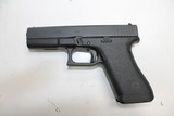 GLOCK 17 classic 9MM LUGER (9X19 PARA) - 1 of 3